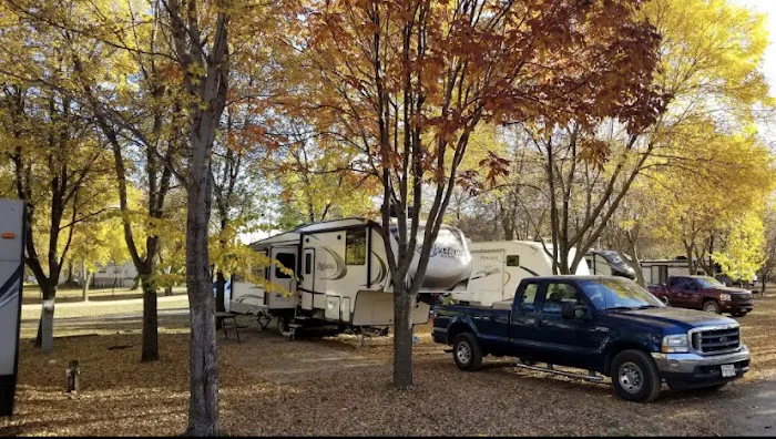 Schreier's On Shetek Campground 5