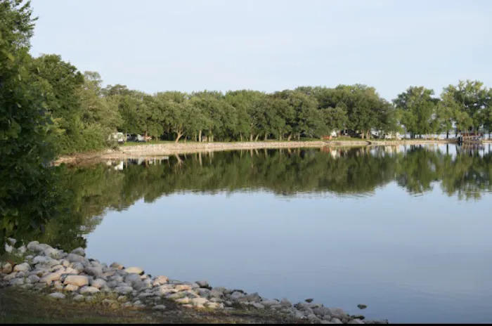 Schreier's On Shetek Campground 10