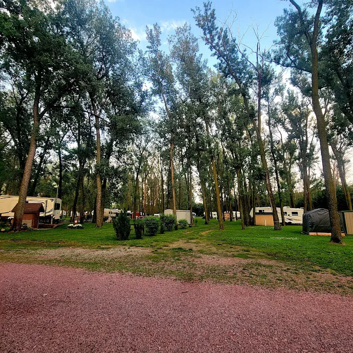River Landing Camp Ground 6