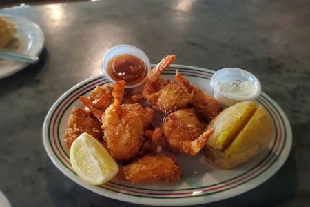 Trailhead Bar, Restaurant & Campground