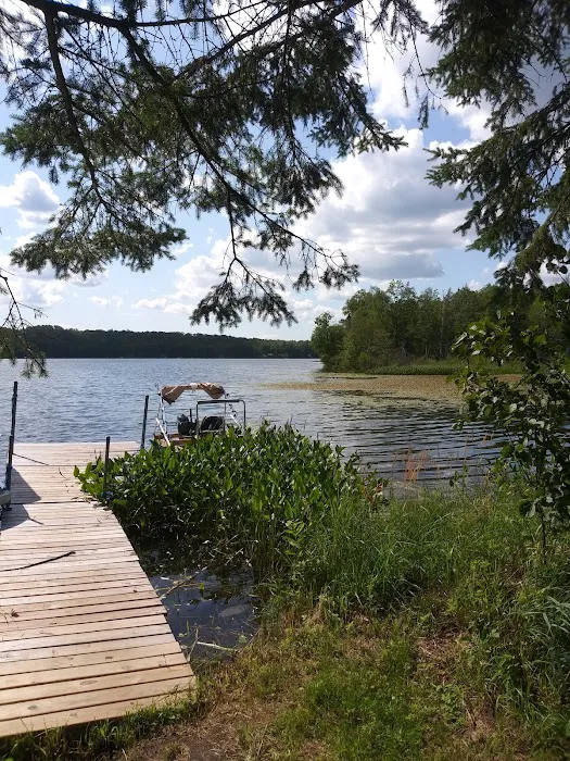 Lounge On Big Lake Shores 8