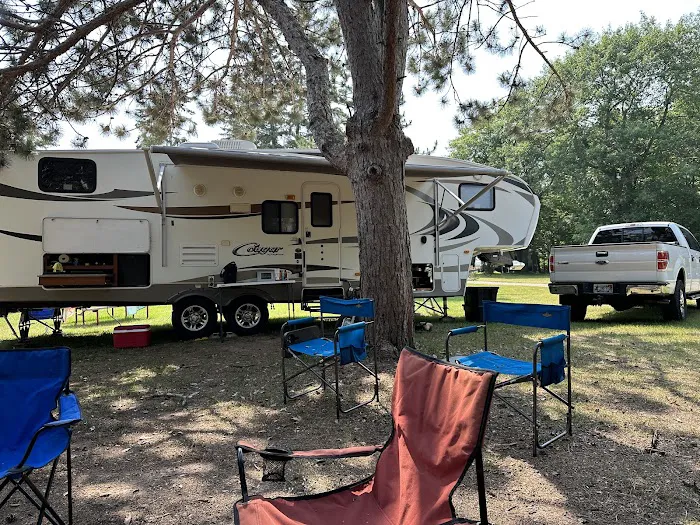 Woodsong RV Resort 8