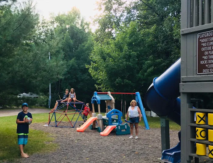 Woodsong RV Resort 5