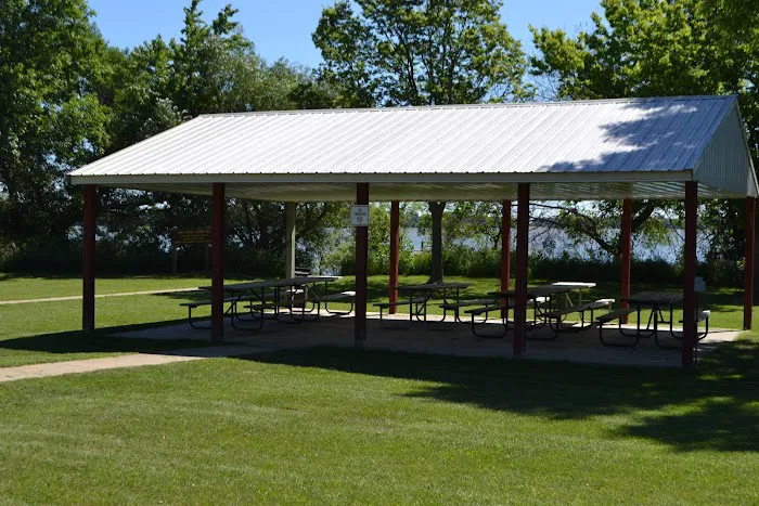 Sundquist Park at West Lake Sarah 9