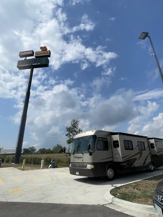 Love's RV Hookup 7