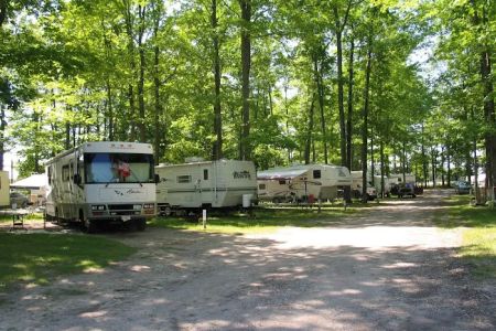 Chain O' Lakes Campground
