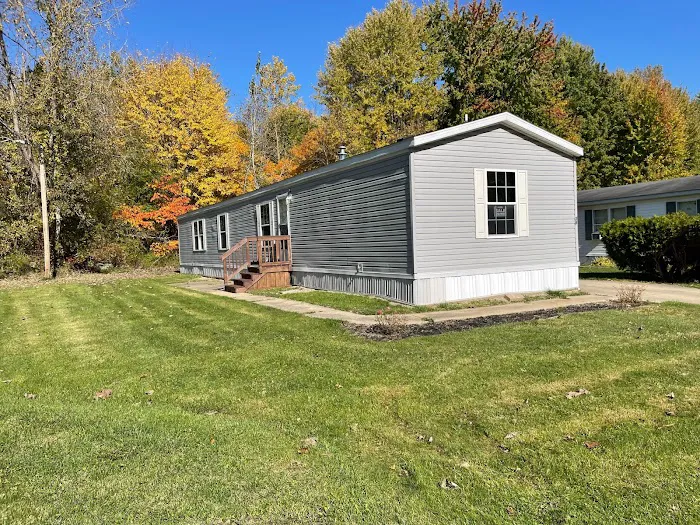 Austin Woods Manufactured Home Community 10