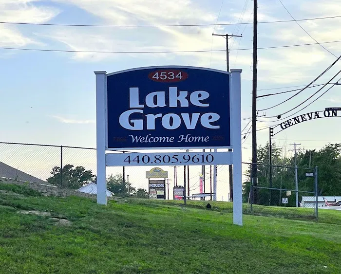 Lake Grove Park 6