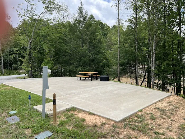Diamond Acres Luxury RV Resort 9