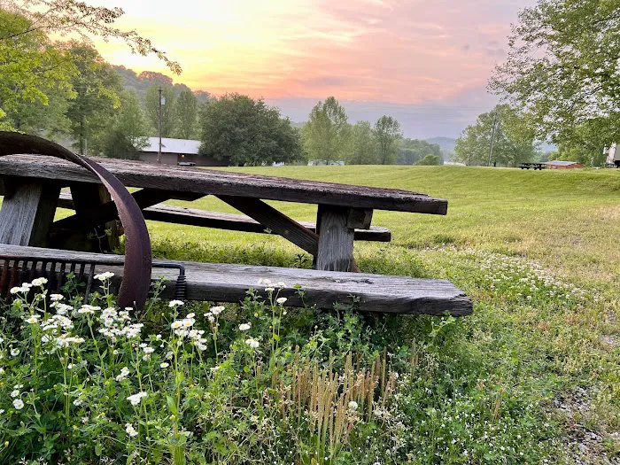 Indian Creek Campground, Nature at its Best! 5