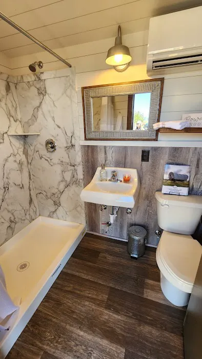 Tennessee Glamping Resort on Center Hill Lake 9
