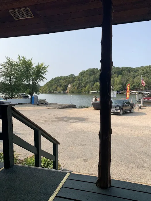 Ravae's RV Resort 10