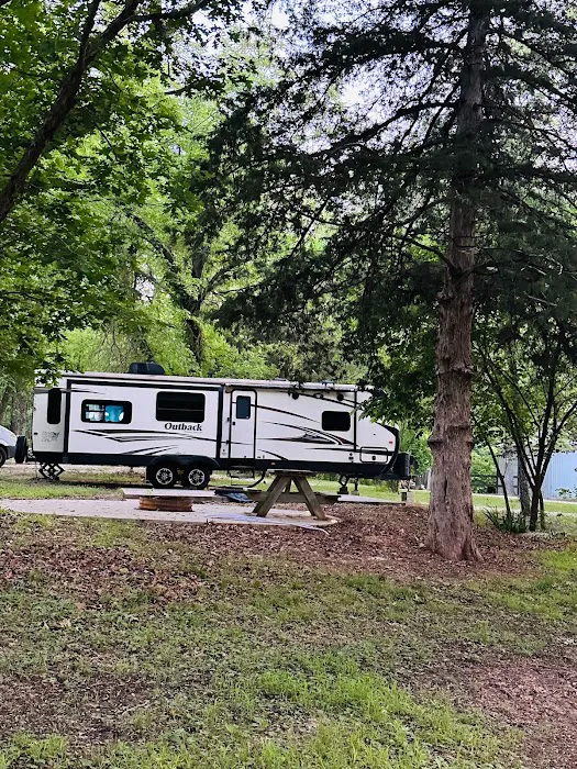 Ozark Waterfront Resort 1