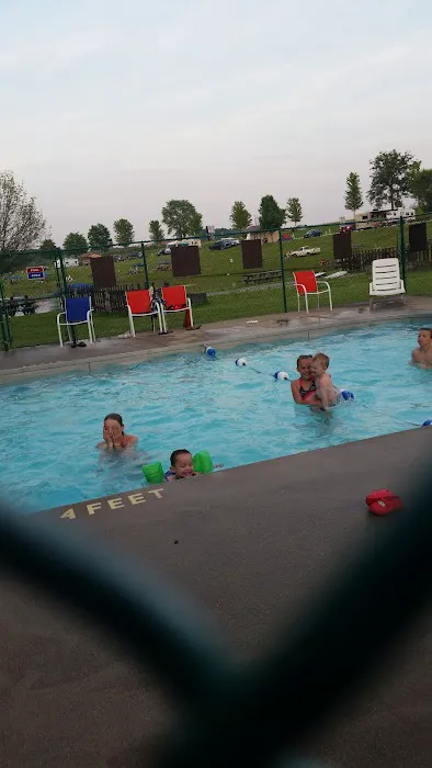 Lazy Dog Camp Resort & Pay Lake 3
