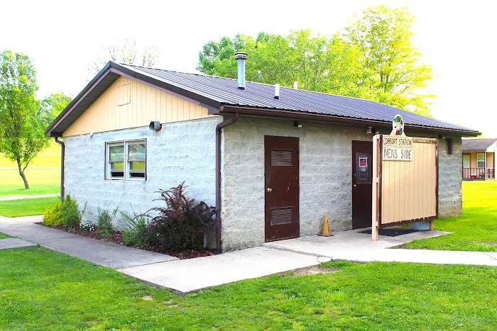 Lazy Dog Camp Resort & Pay Lake 9