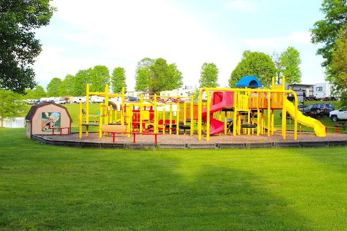 Lazy Dog Camp Resort & Pay Lake 6