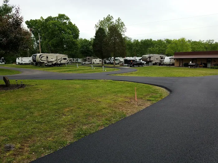 Lazy Village Campground & RV Park 7