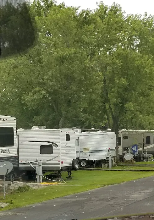 Lazy Village Campground & RV Park 4