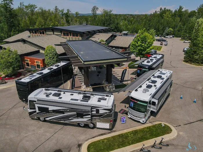 Hearthside Grove Motorcoach Resort 8
