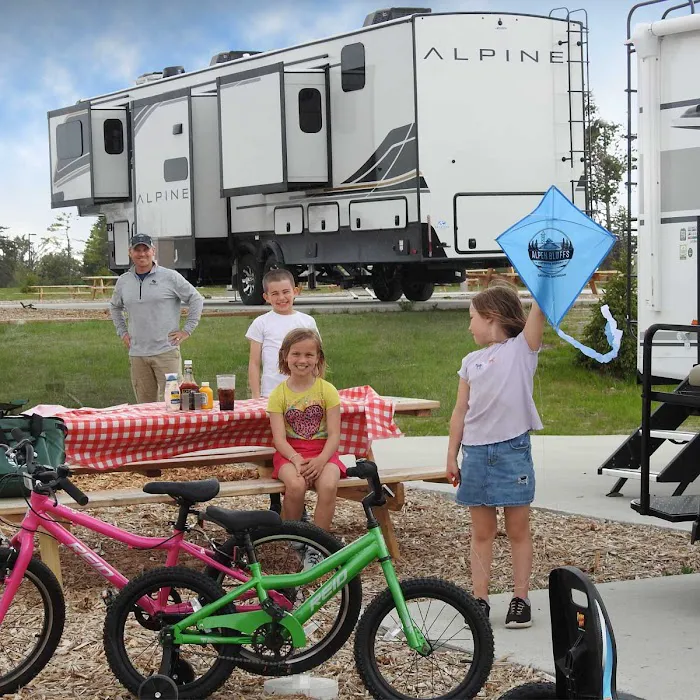 Alpen Bluffs Outdoor Resort 1