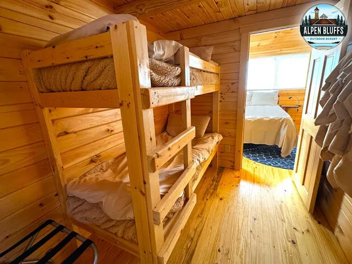 Alpen Bluffs Outdoor Resort 9