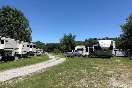 Clewell's Landing Camp at Pinecrest