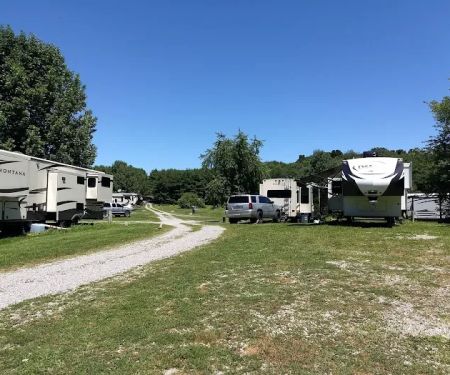 Clewell's Landing Camp at Pinecrest