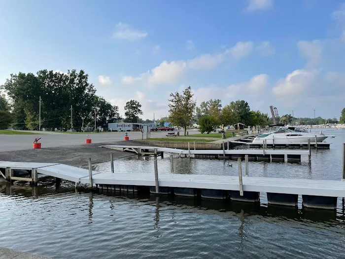 A.R.U. Marina & Campgrounds 5