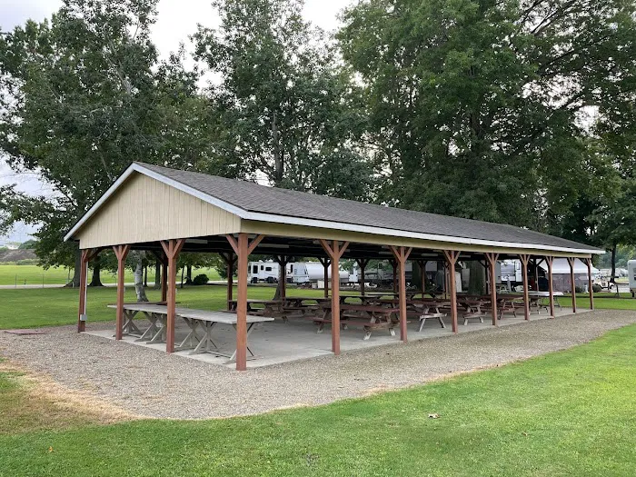 A.R.U. Marina & Campgrounds 1