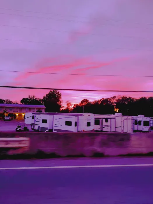 TN 40 & RV Park - Free Wifi 3