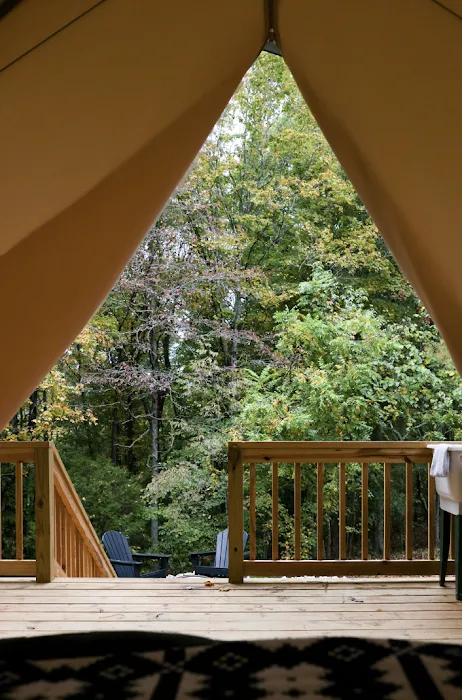 Tiny Shiny Retreat 10
