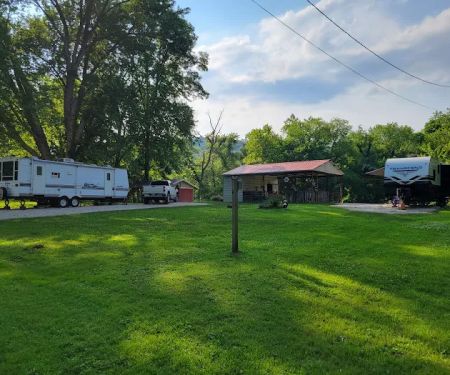 The Sandy Woodpecker