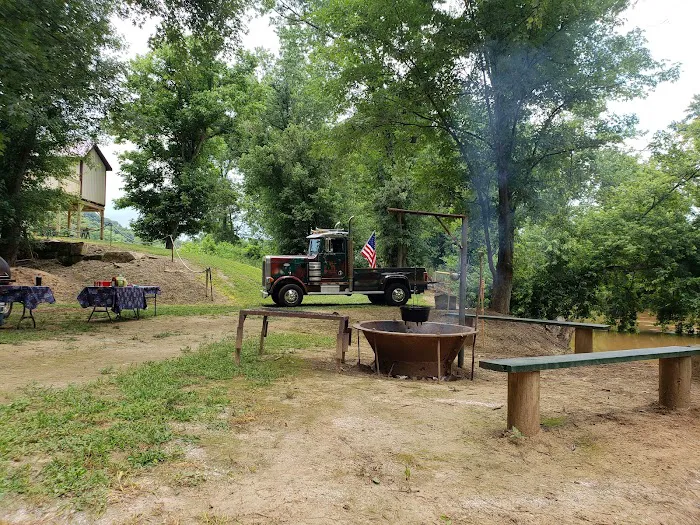 Coonskin Camp 218 10