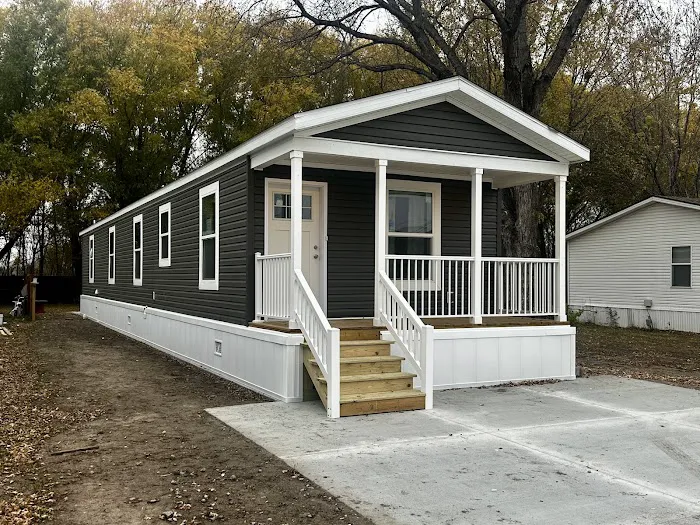 La Bonita Manufactured Home Community & RV Park 4
