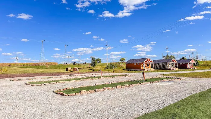 Oregon Trail Glamping and RV Park Hiawatha, KS 3