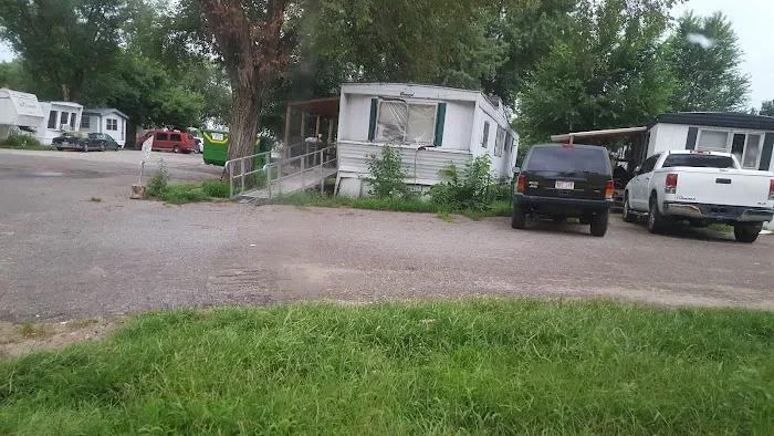 Shamrock Mobile Home Court 1