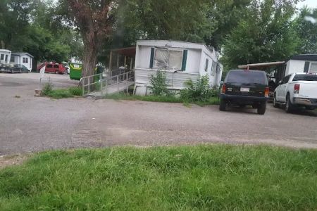 Shamrock Mobile Home Court