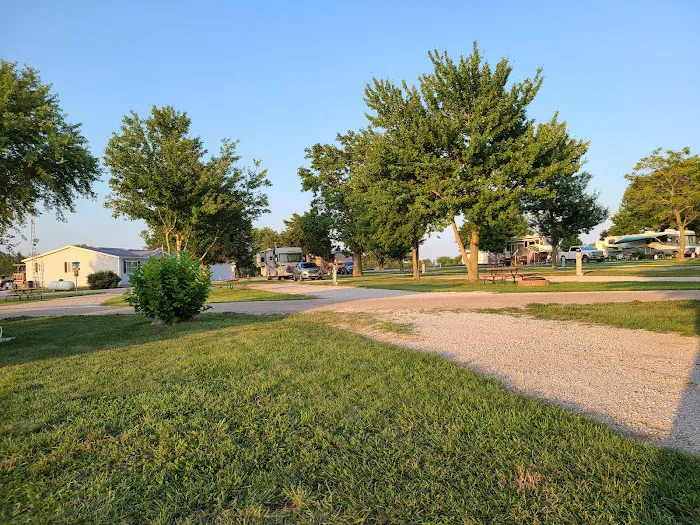 Pine Grove RV Park 10