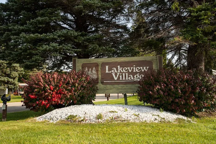 Lakeview Village 9