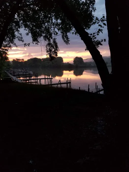 Edgewater Rv Park and Marina 1