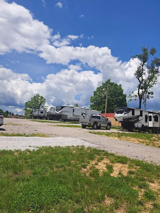 Dibrell Rv Park 6