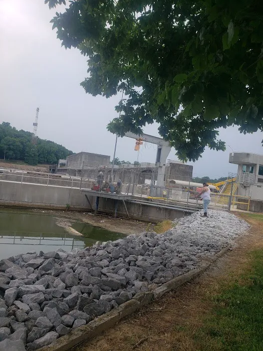 Cheatham Lock and Dam 10