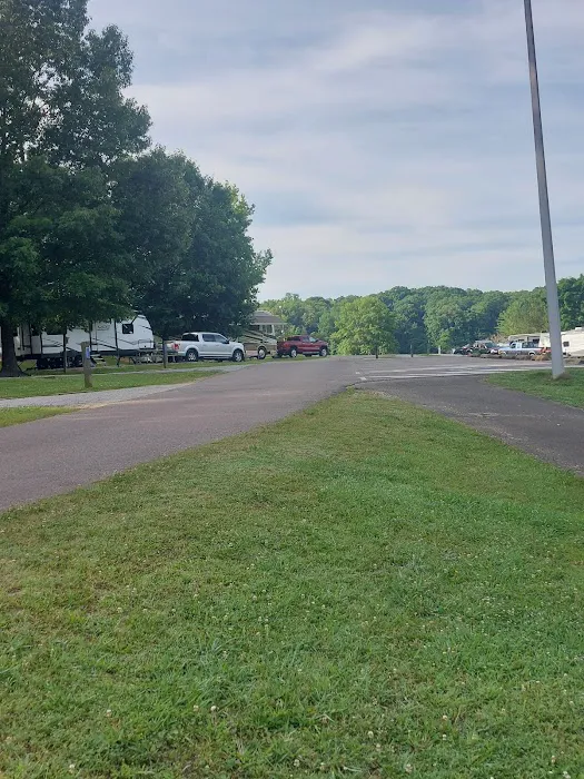 Pin Oak RV Campground 8