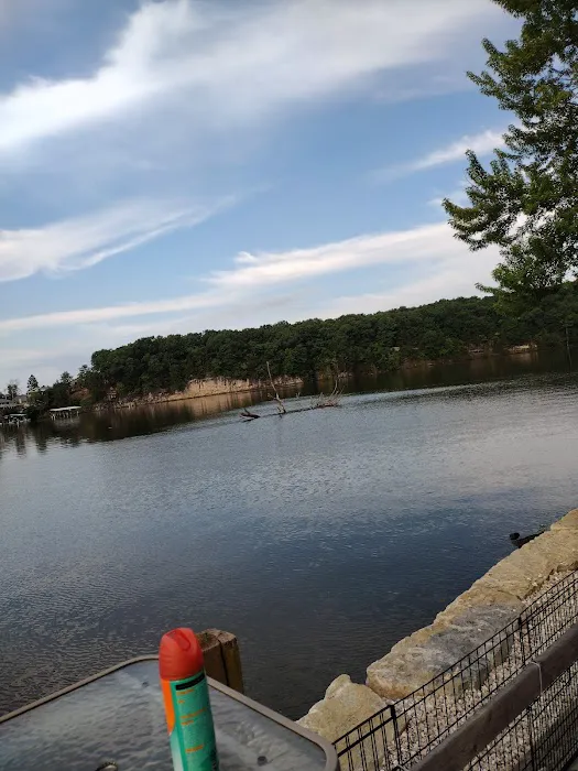 Kolb's LakeSide Resort 7
