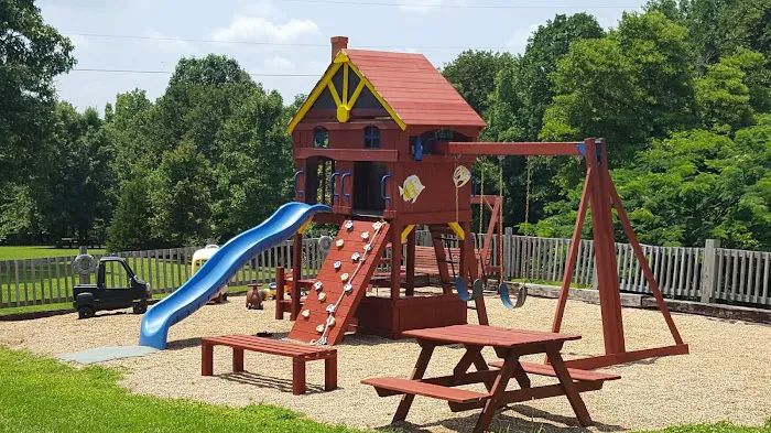 Lebanon / Bennett Spring KOA Holiday 1