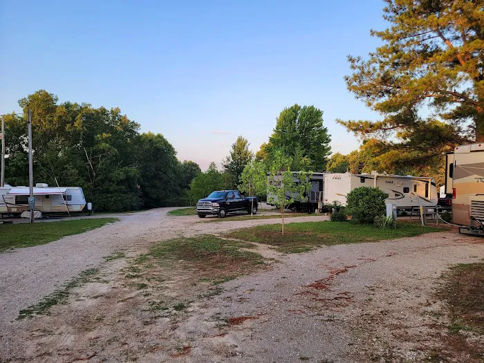 Lebanon / Bennett Spring KOA Holiday 6