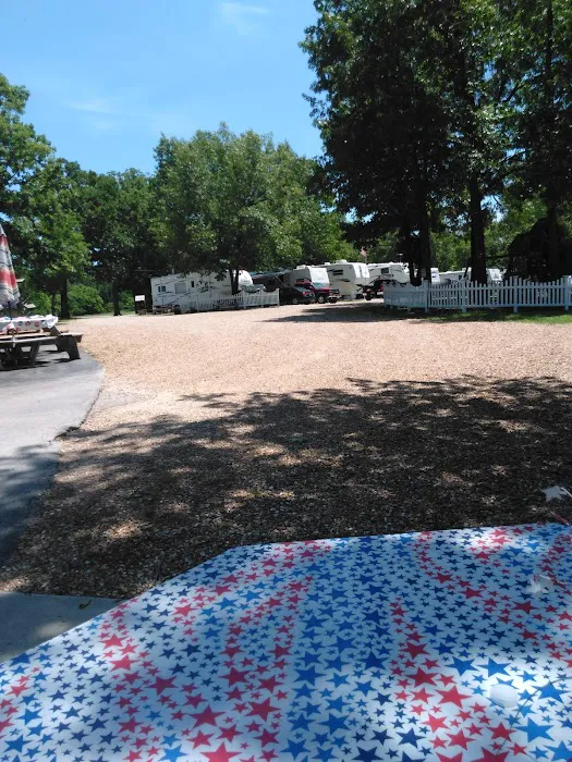 Wildoaks Campground and roadside cafe 9