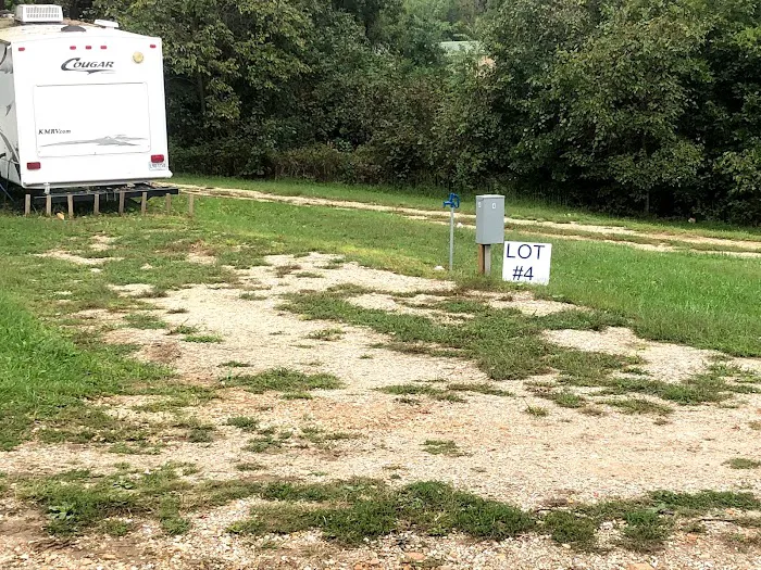 Cozy Camper RV Park 7