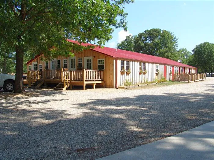 Ozarks Mountain Springs R.V. Park & Cabins 1