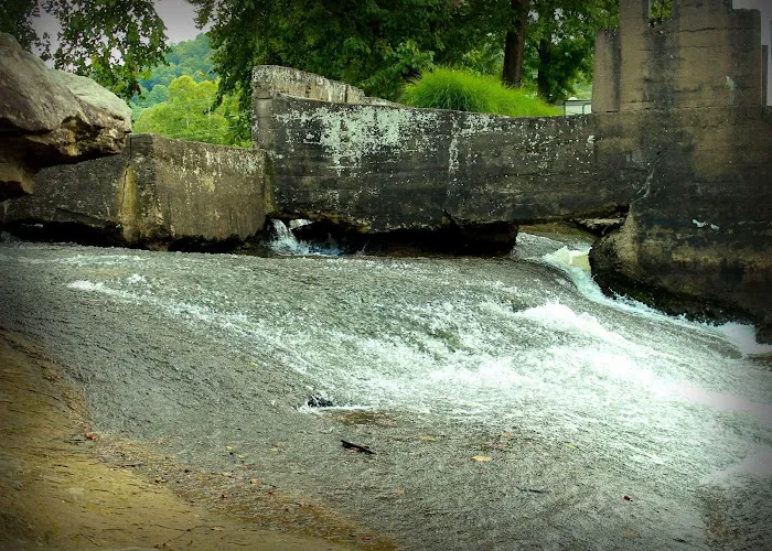 The Falls Campground 9